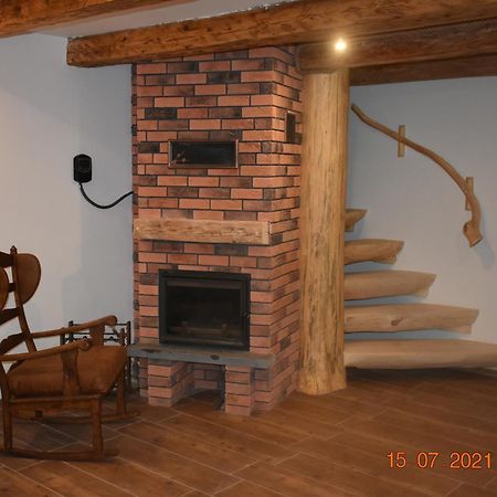 Jaskowa Chata Bieszczady Apartament Z Basenem บาลิกรูด ภายนอก รูปภาพ