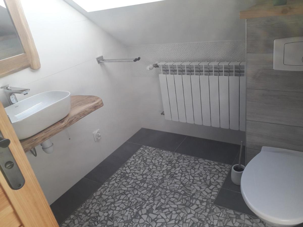 Jaskowa Chata Bieszczady Apartament Z Basenem บาลิกรูด ภายนอก รูปภาพ
