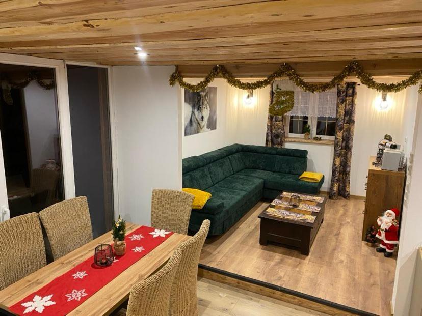 Jaskowa Chata Bieszczady Apartament Z Basenem บาลิกรูด ภายนอก รูปภาพ
